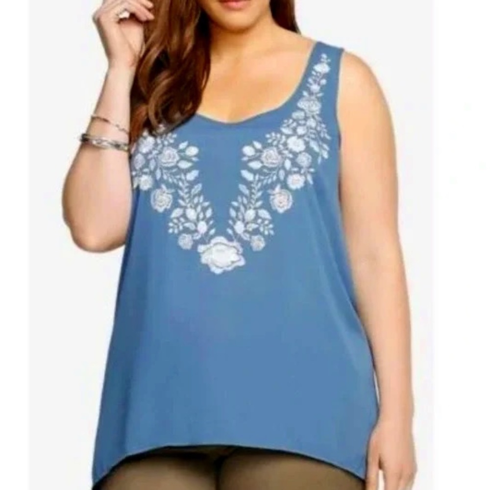 Torrid Embroidered Sharkbite Tank Size 4X